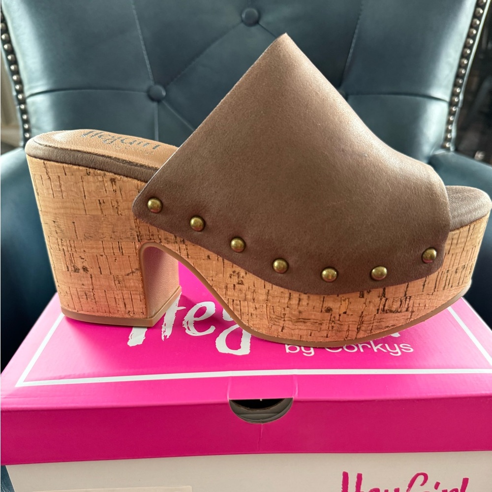 Corkys Brown Distressed Bada Bing Sandals